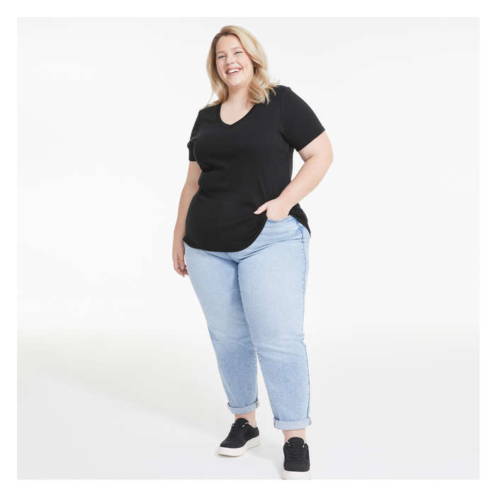 Women+ Organic Cotton V-Neck Tee